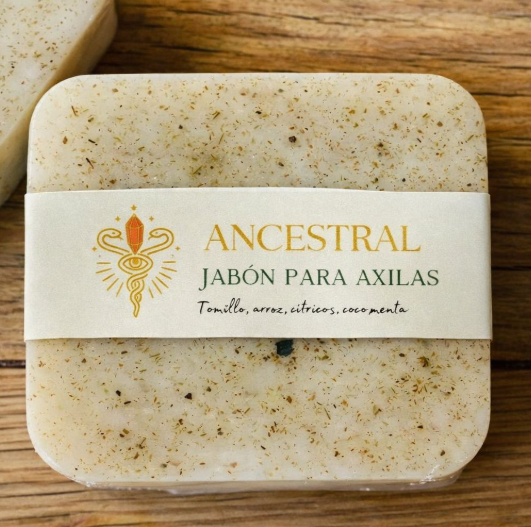 jabón aclarante y exfoliante de axilas